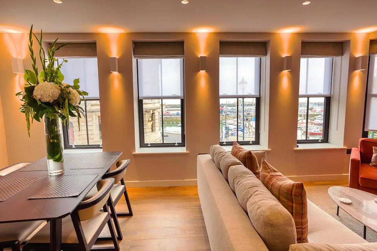 Sohot Stays The Royal Suite Harbour Views Sleeps 4 Ramsgate Bagian luar foto